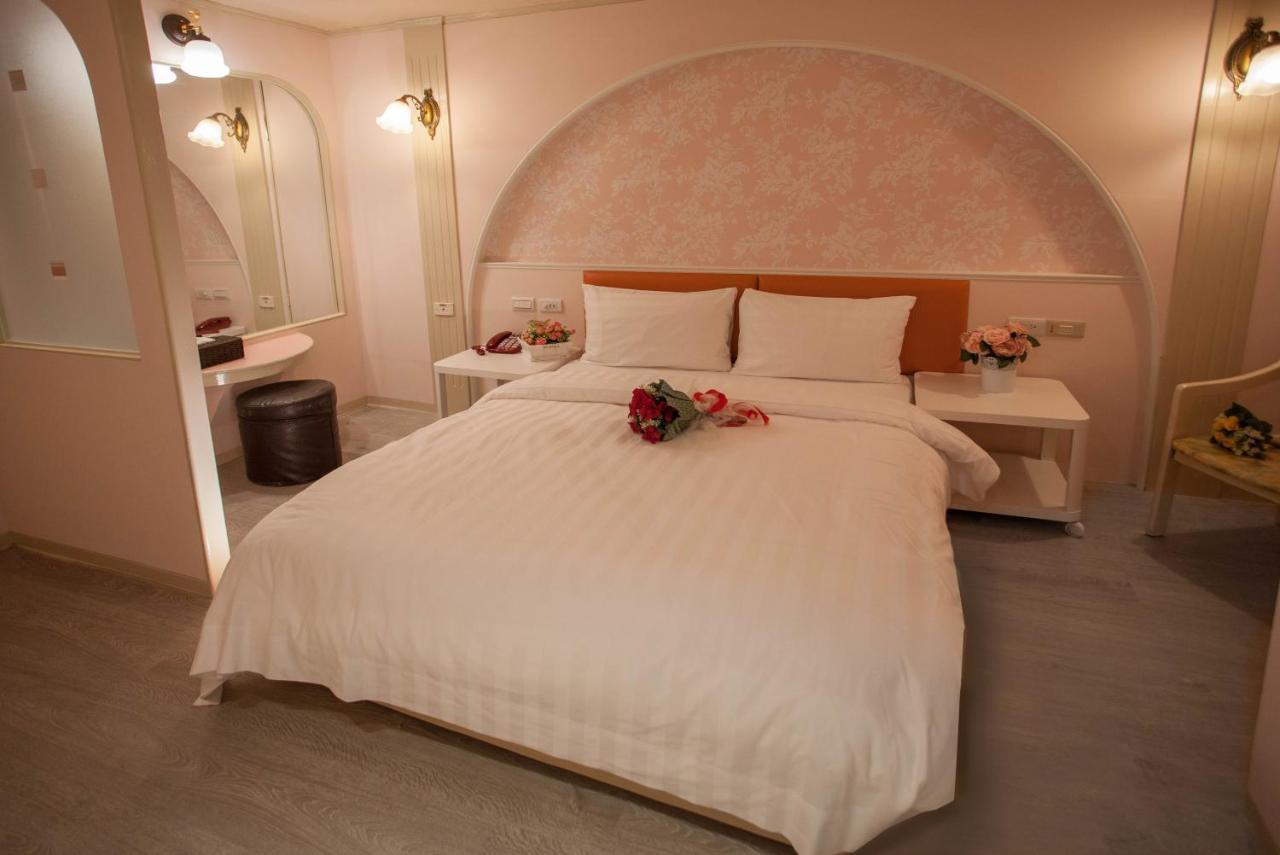 Showart Hotel Tajpej Buitenkant foto