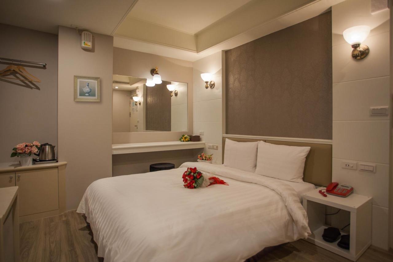 Showart Hotel Tajpej Buitenkant foto