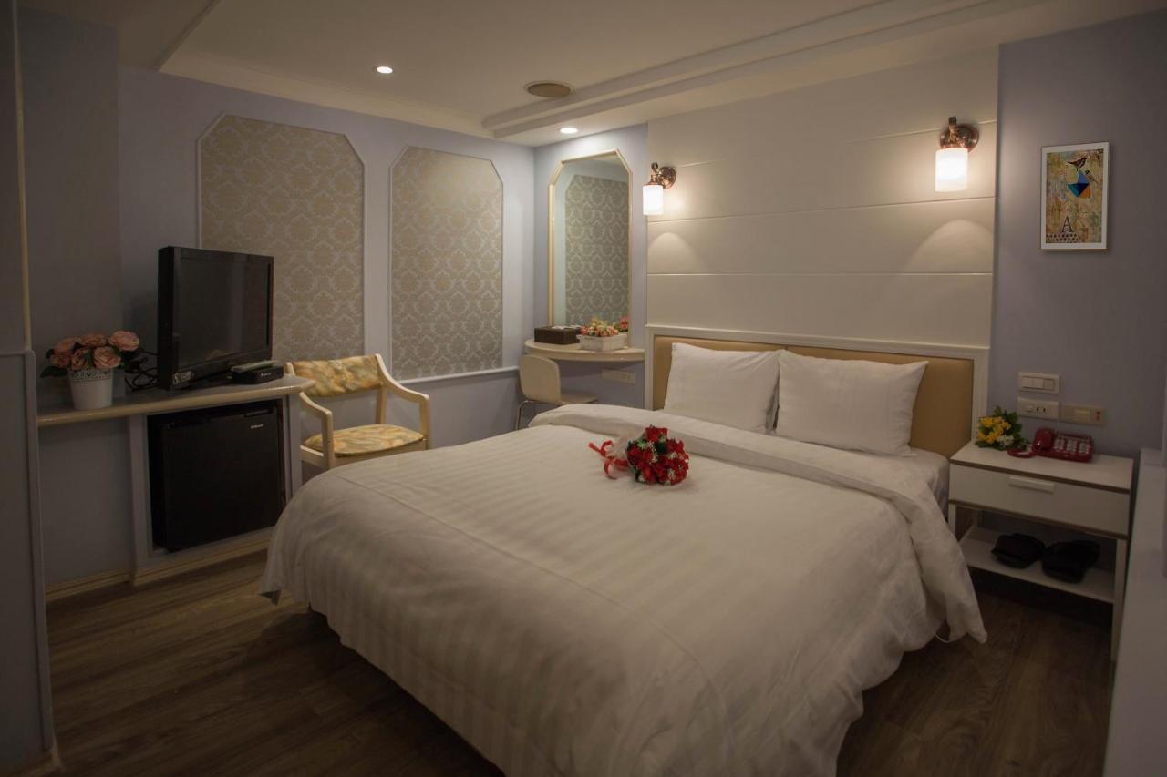Showart Hotel Tajpej Buitenkant foto